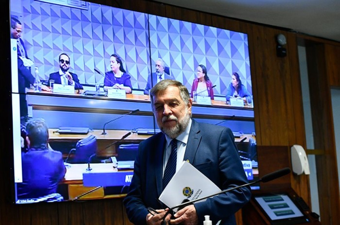 Tema de igualdade de gênero no trânsito em exame para CNH vai à CCJ