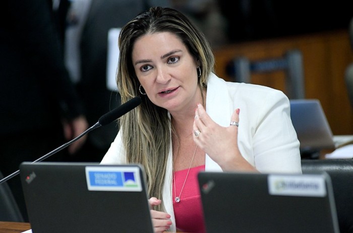 Projeto que regulamenta profissão de cerimonialista avança no Senado