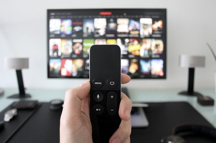 Lei prorroga até 2038 cota para produções brasileiras na TV paga