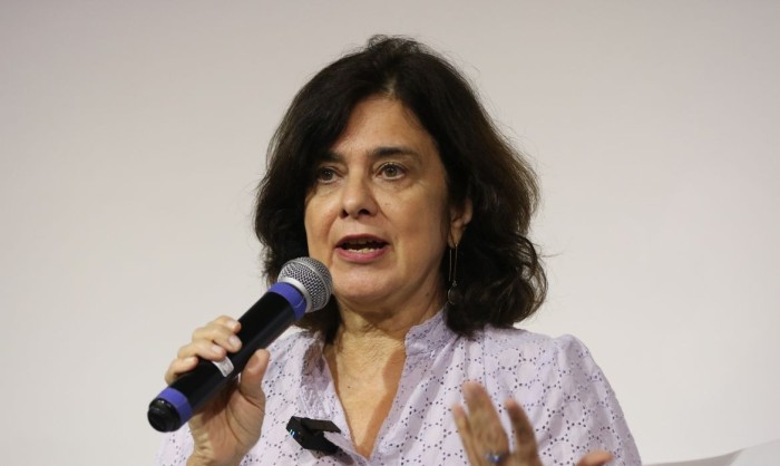 Mundo precisa ter complexos industriais para lidar com pandemias