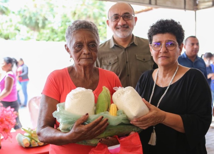 SAF entrega 3,7 toneladas de alimentos para famílias em situação de vulnerabilidade de José de Freitas