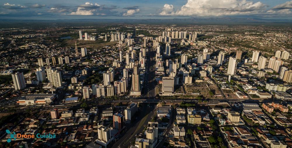 Corretores de imóveis faturam 50 milhões de reais no último trimestre