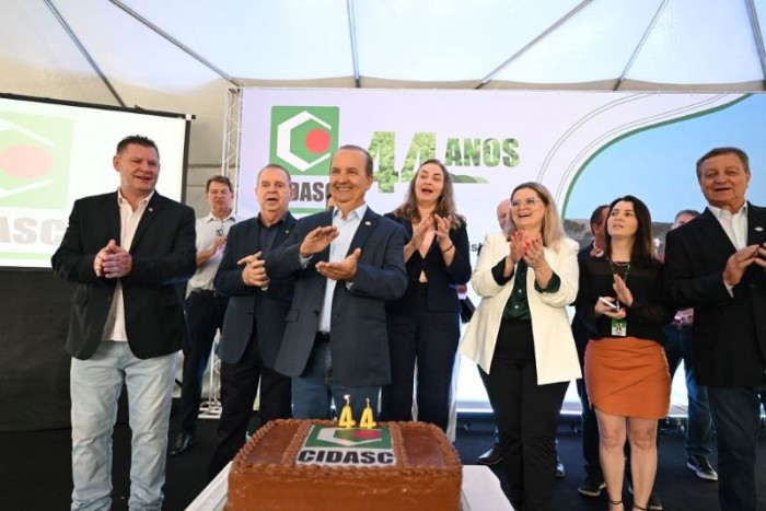 Com a presença do governador, solenidade celebra 44 anos de atuação da Cidasc na defesa agropecuária de Santa Catarina